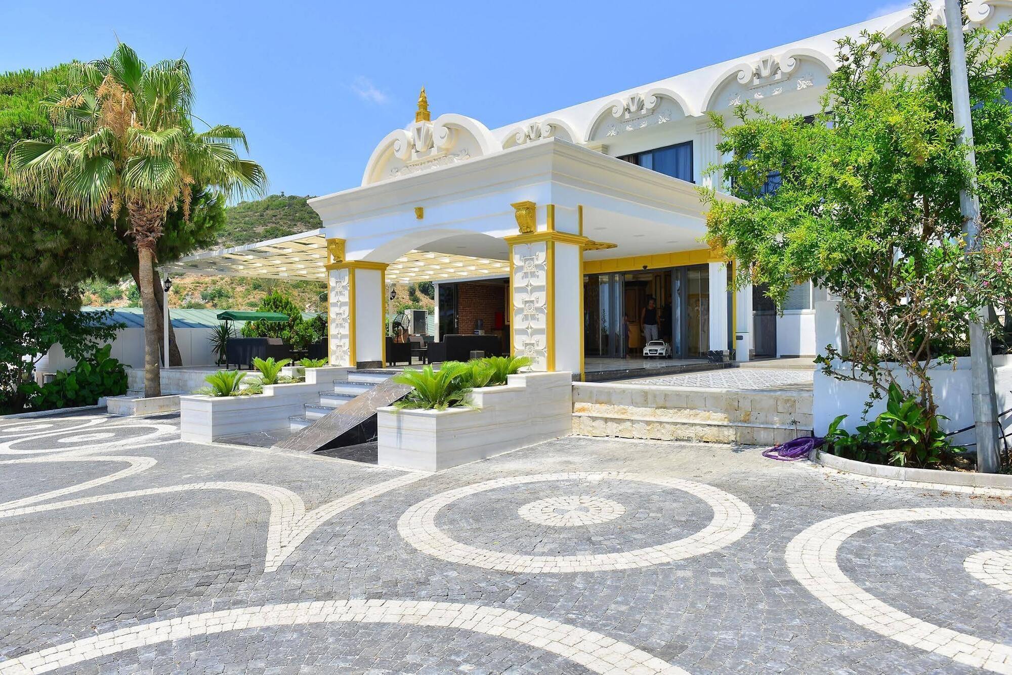Sea Star Hotel Аланя Екстериор снимка